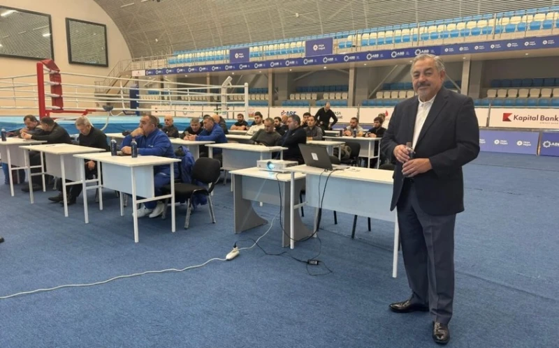 IBA-nın Texniki Komitəsinin sabiq sədri Azərbaycana gəlib, məşqçilərə seminar keçib