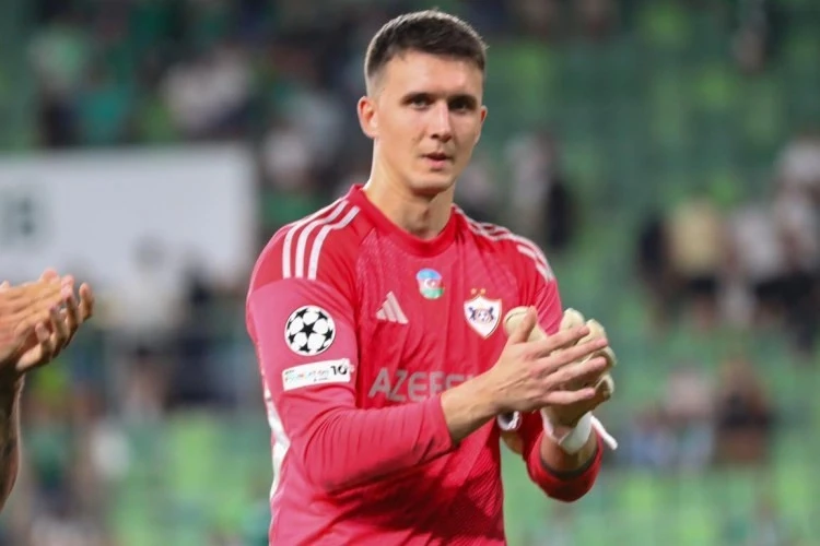 Mateusz Kochalski Called Up to Polish National Team to Replace Injured Skorupski