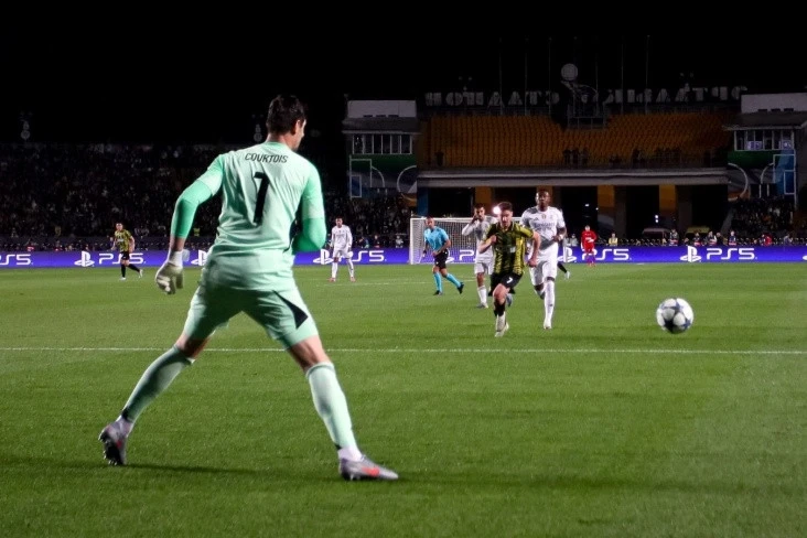 Thibaut Courtois, Realden kış transfer döneminde iki defans oyuncusu istedi