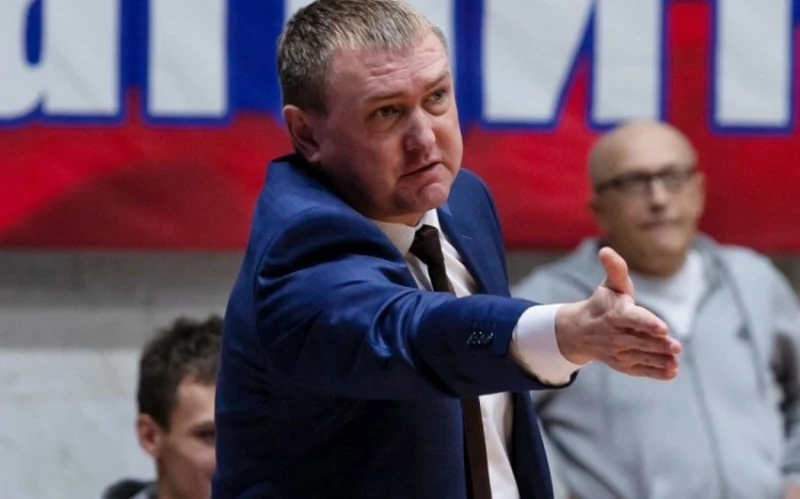 "Sumgayıt" basketbol takımı baş antrenörüyle yollarını ayırdı