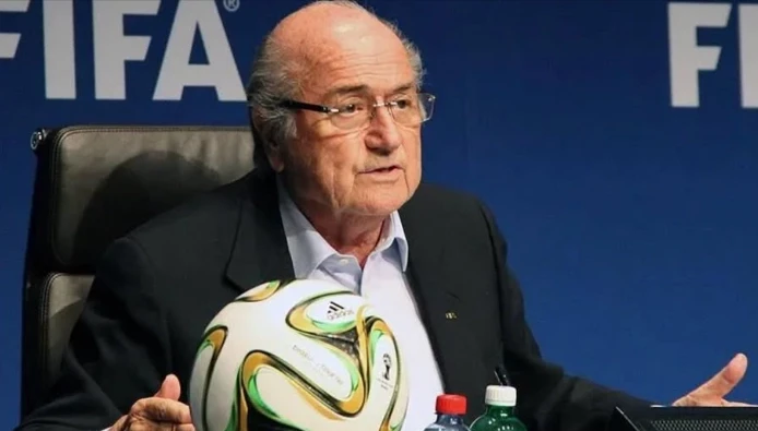 Sepp Blatter FIFA-ni tənqid etdi