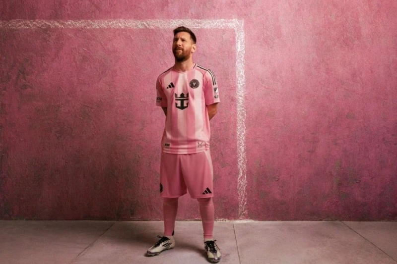 Nyuells Old Boyz Messi ilə danışıqlara başlayır