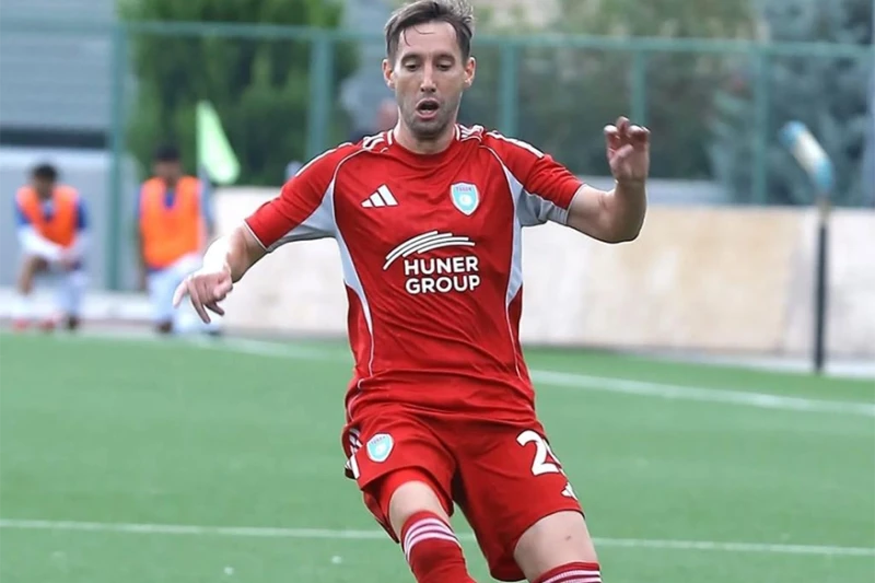 Filip Ozobic's 200th Game in the Premier League