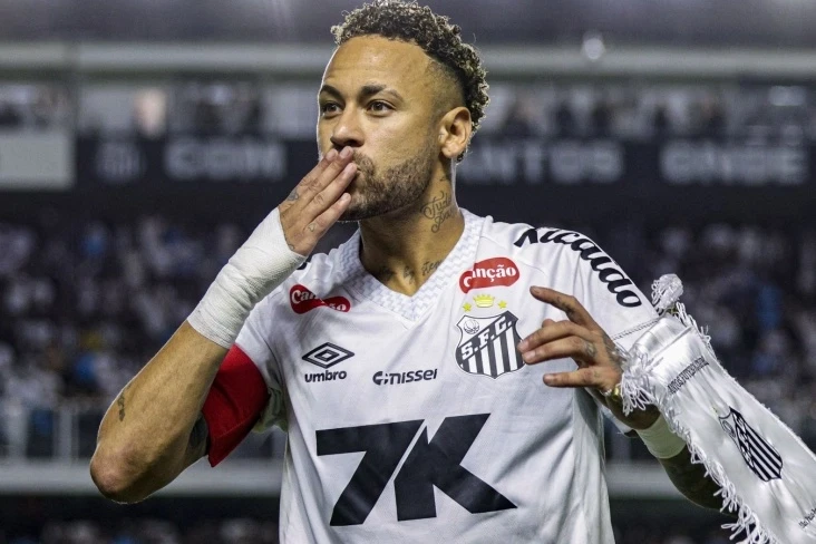 Neymar DÇ-2026 ərəfəsində zədələndi