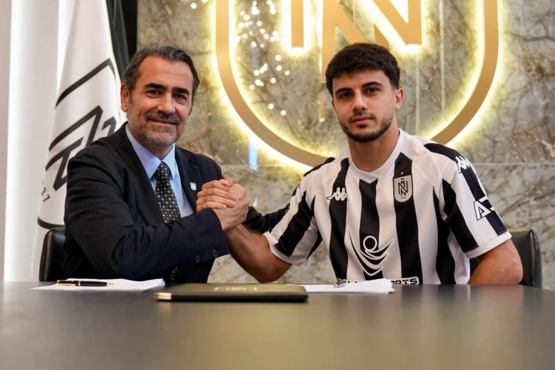 “Neftçi” Emil Səfərovla “2+1” illik müqaviləni uzatdı - FOTO
