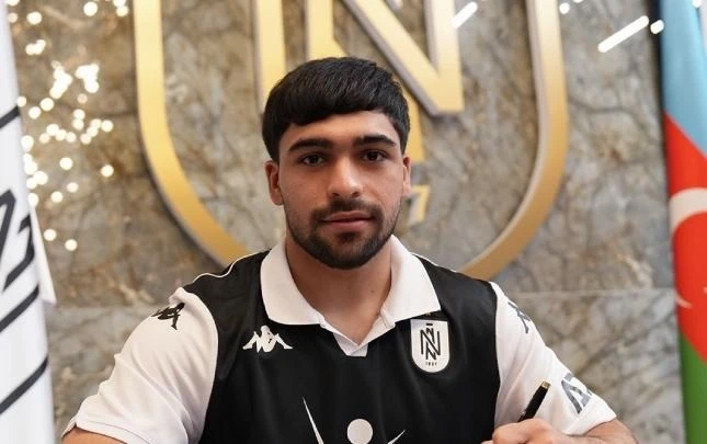 Neftçi Rüstəm Abbasovla 3 illik müqavilə imzaladı - RƏSMİ