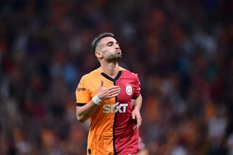 Qalatasaray Yunus Akgünlə müqaviləni uzadıb