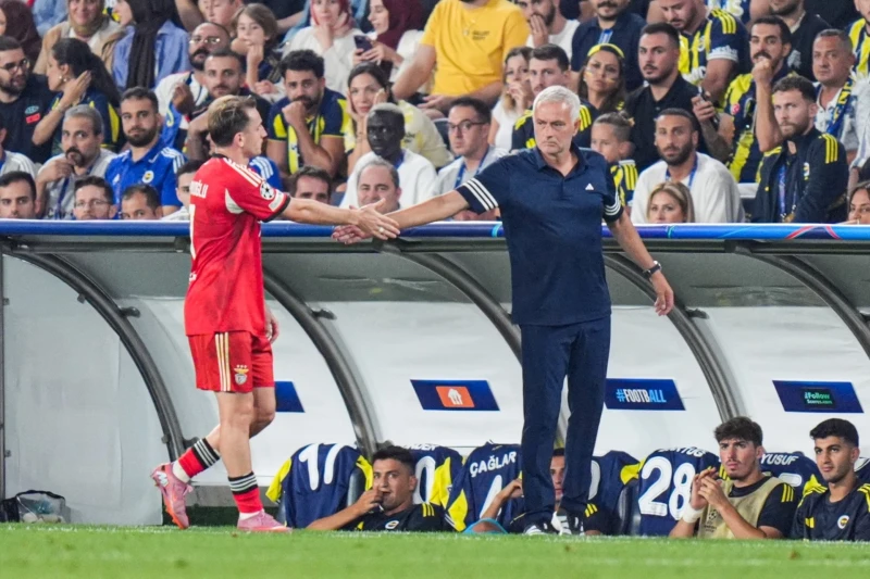 Kerem Aktürkoğlu in Benfica's lineup against Fenerbahçe in the match: Starting lineup, whistles, and transfer obstacles