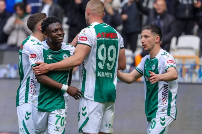 Konyaspor Fatih Karagümrükü darmadağın etdi, məğlubiyyətsizlik seriyası davam edir - VİDEO