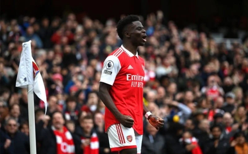 Arsenal klubunun futbolçusu zədələnərək sıradan çıxıb