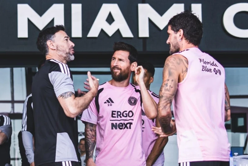 Kili Qonsales: Messi Argentina millisi üçün ömrünün sonuna qədər darıxacaq