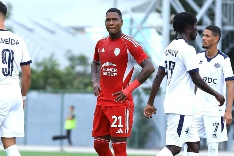 Алекс Соуза покинет «Туран Товуз»