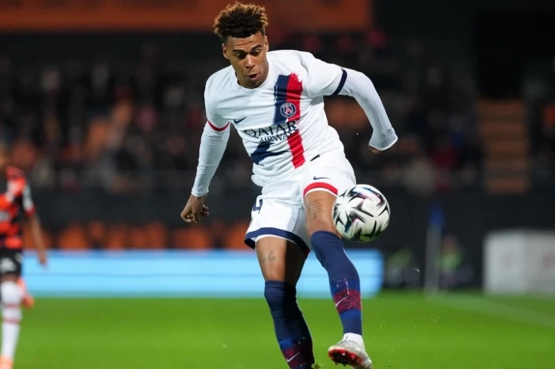 Fransalı futbolçu Dezire Due Azərbaycan oyunu ərəfəsində zədə alıb Fransalı futbolçu Dezire Due Azərbaycan oyunu ərəfəsində zədə alıb