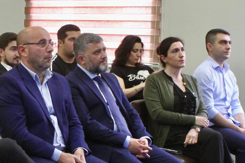 AFFA-da lisenziya almış klubların təmsilçiləri ilə görüş keçirilib - FOTO