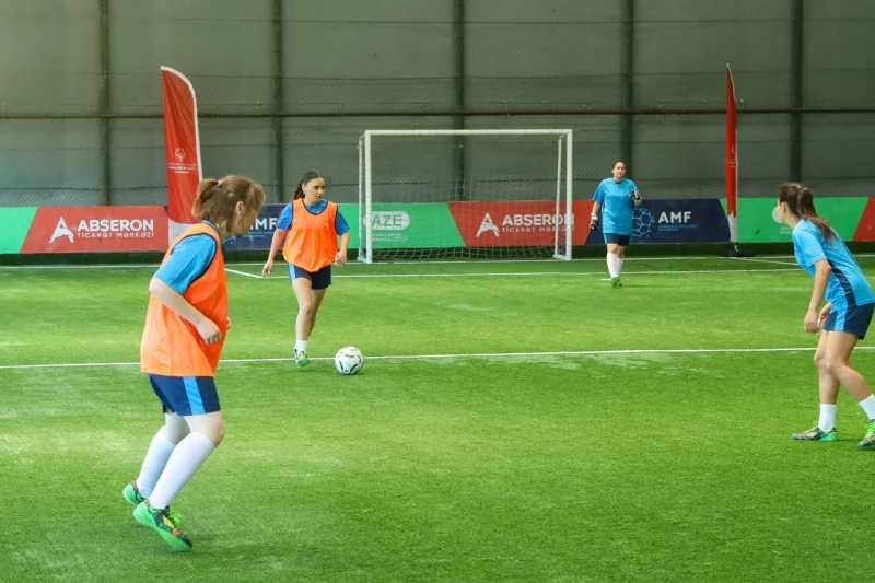 Azərbaycan qadınlardan ibarət 'Birləşmiş Futbol' komandası Fransada keçiriləcək turnirdə iştirak edəcək