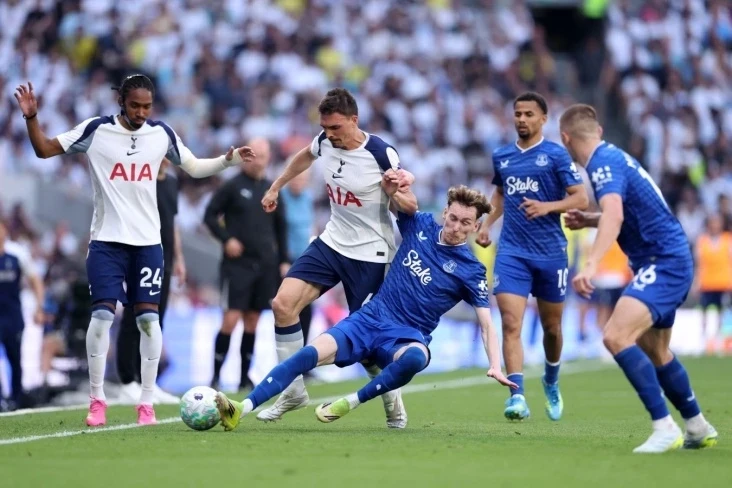 Tottenhem Evertonu məğlub edərək Premyer Liqada qaldı, Arsenal çempion oldu - YENİLƏNİR + VİDEO