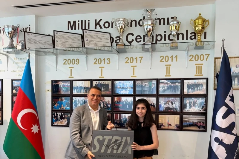 AŞF-də dünya çempionu Zəhra Allahverdi ilə görüş keçirilib
