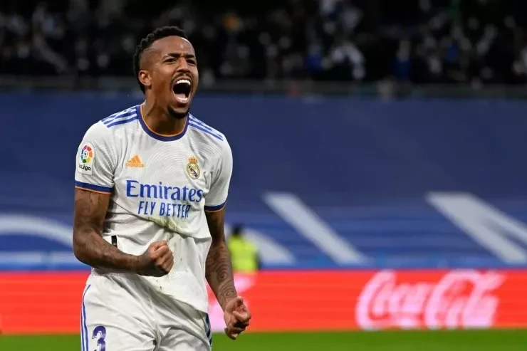 Real Madrid müdafiəçisinin evində 350 min avro dəyərində əşyalar oğurlandı
