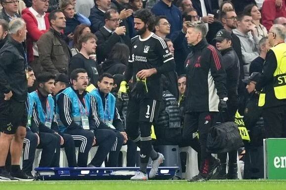 Alissonun zədəsi Liverpulu Çelsi matçında problemsiz qoymayacaq