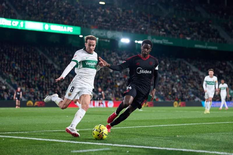 La Liqa: Elçe və Sevilya heç-heçə oynadı