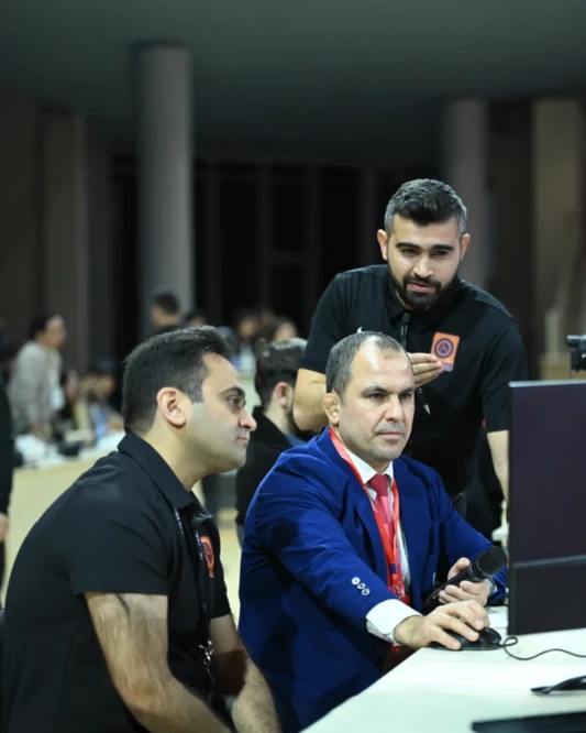 Asif Şirəliyev gənclər və yeniyetmələr arasında Azərbaycan çempionatındakı mübahisəli epizodları şərh edib