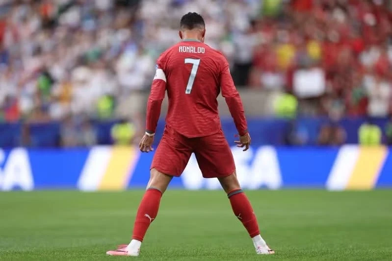 Cristiano Ronaldo, Lionel Messi'nin rekoruna tepki gösterdi