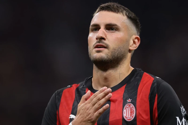 Milan Santyaqo Ximenesi əvəz etmək üçün Qabriel Jezusla maraqlanır