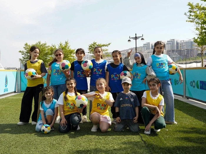 Dəniz Mall qarşısında AFFA-nın ikinci minifutbol meydançası istifadəyə verildi