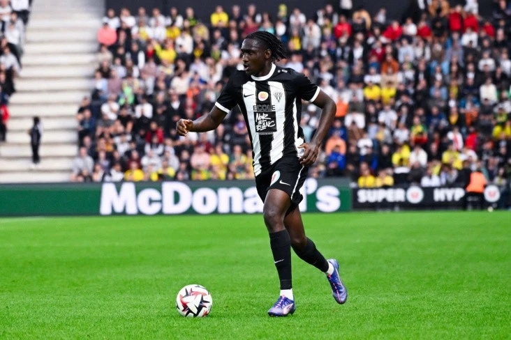 Milan Anjenin 18 yaşlı forvardı Sidiki Şerifə maraq göstərir