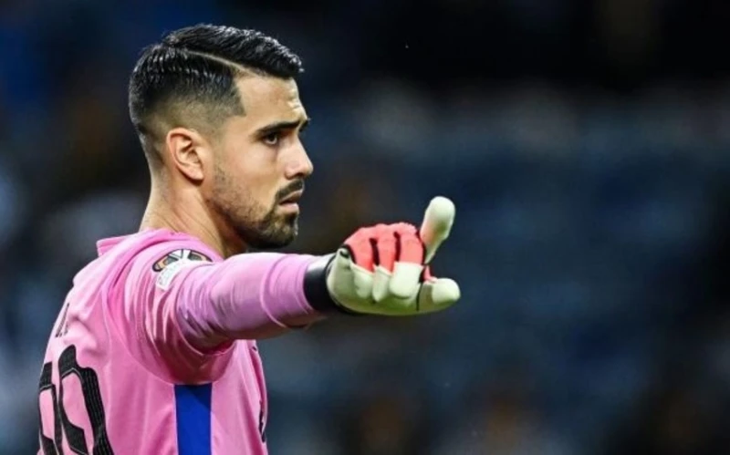 "Mançester Siti" yayda portuqaliyalı qolkiperi transfer edə bilər