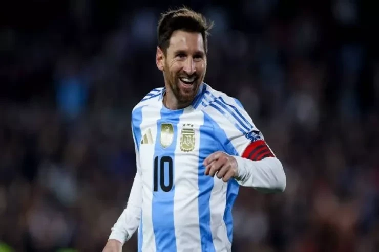 Vozinha: Messi b&uuml;t&uuml;n d&ouml;vrlərin ən b&ouml;y&uuml;k futbol&ccedil;usudur