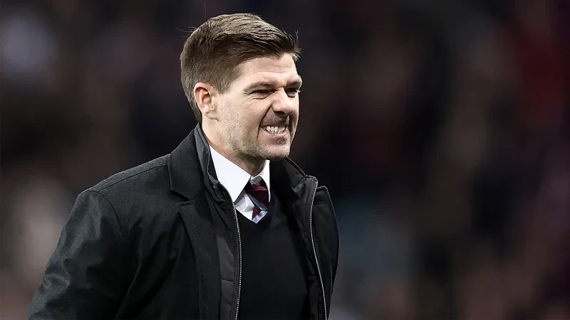 Steven Gerrard'dan Slot'a Tavsiye: Bu adam FA Kupası'nda ilk 11'de oynamalı