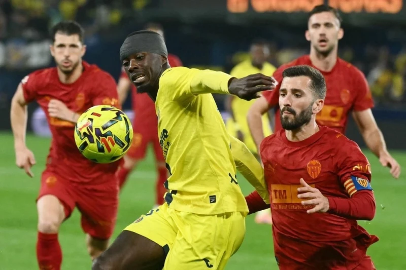 Ла Лига: Победа «Вильярреала» над «Валенсией», «Барселона» выходит в лидеры, «Севилья» побеждает «Хетафе»;