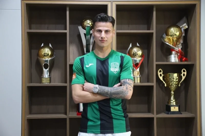 Zamiq Aliyev Did Not Transfer to Veres, Stayed at Egnatia