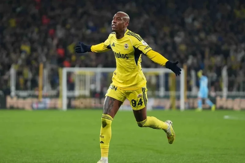 Fənərbağça Taliska ilə yeni müqavilə bağlamağa hazırlaşır