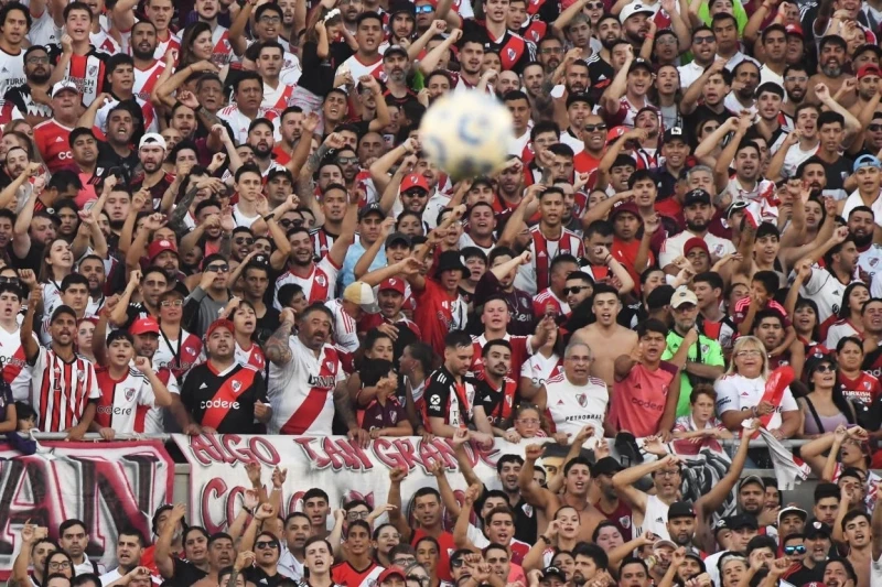 Partial Permission for Visiting Fans in Argentina: First Trial Step Since 2013
