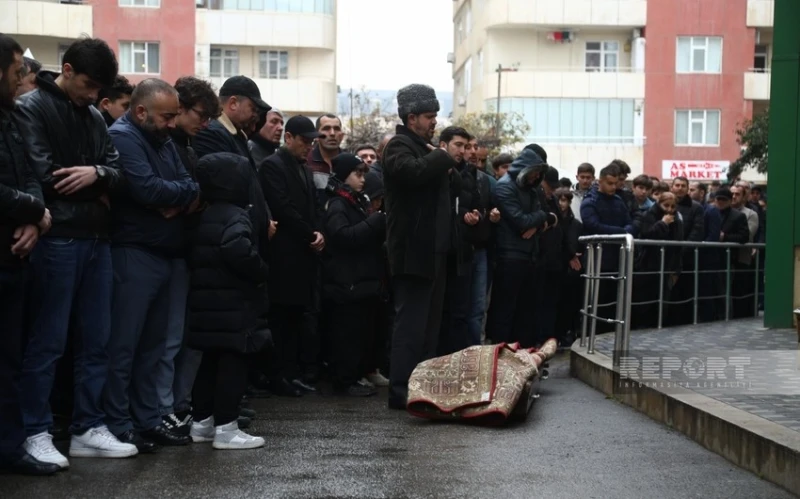 Aviaqəzada həlak olan “Gənclik” futbol klubunun üzvü dəfn olunub - YENİLƏNİB-2
