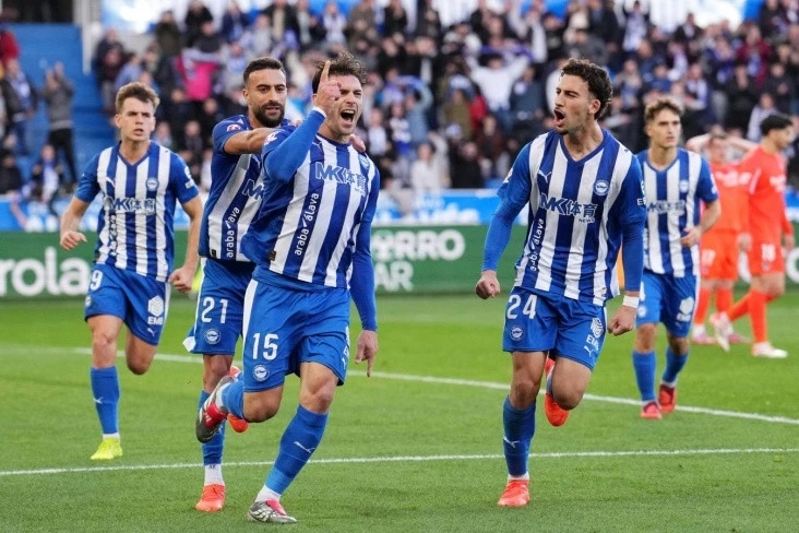 Alaves, Real Sociedadı Minimal Skorla Mağlup Etti
