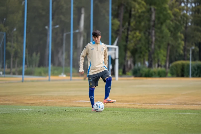 Bakıda U15 dünyalı ərsəyagoturan argentinalı gənc Qarfanyoli İtaliya mətbuatında təqdim edildi