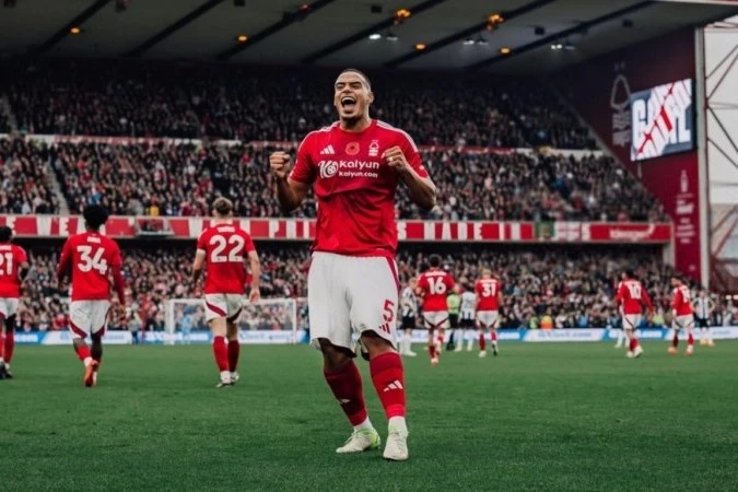 Liverpul Braziliya millisinin üzvünü transfer etmək istəyir