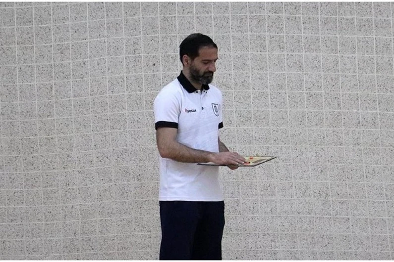 "Neftçi"nin baş məşqçisi bildirdi: "Çempion olmaq üçün "Araz-Naxçıvan" üzərində daha böyük hesablı qələbə qazanmalıyıq"