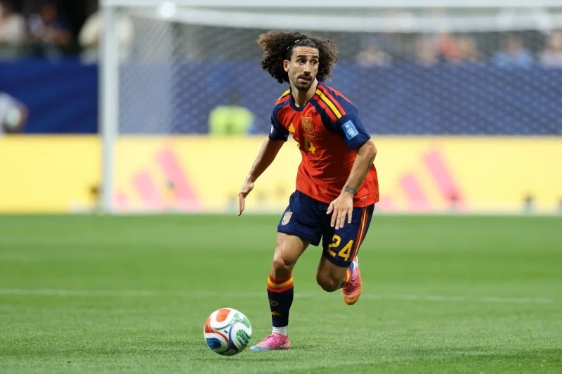 Mark Cucurella celebrates national team's world championship