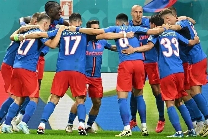 Ard-arda ikinci dəfə çempion oldu