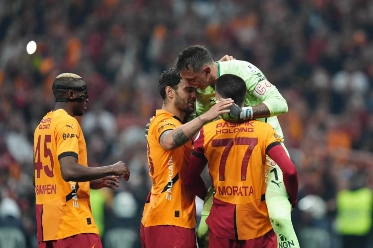 Muslera "Qalatasaray"dan getmək niyyətindədir
