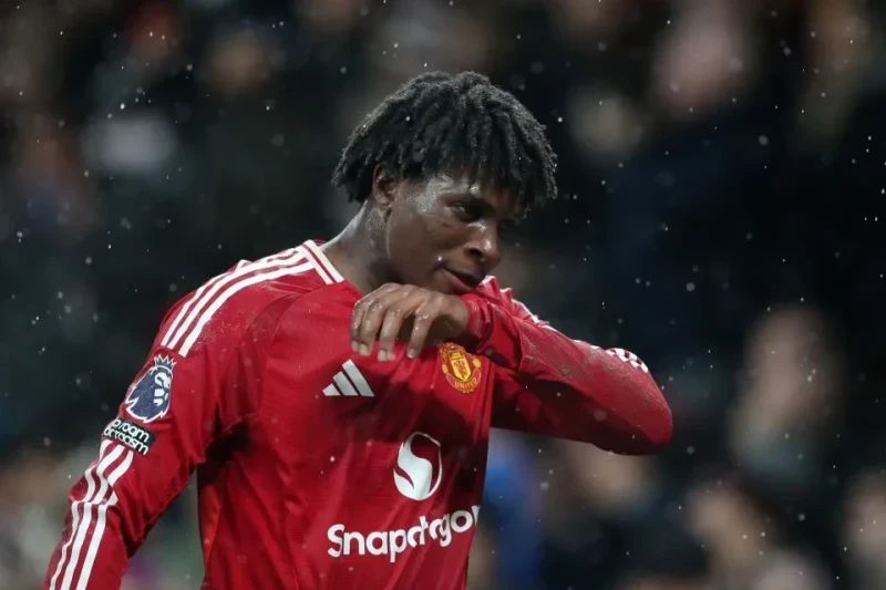 Мать Патрика Доргу попросила сына об одолжении для фанатов - ВИДЕО