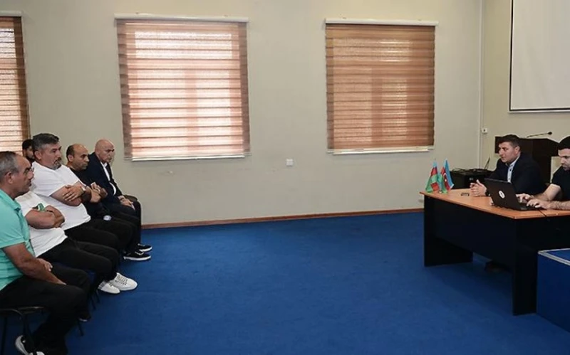 AFFA-da akademiya, təhsil və idman məktəblərinin nümayəndələri ilə görüş keçirilib