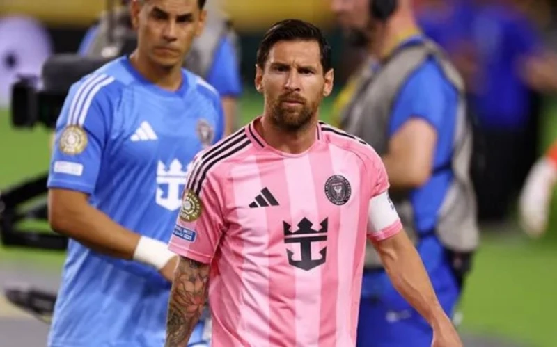 Messi 2020-ci ildən bəri ilk dəfə meydanda olarkən 4 qol fərqi ilə məğlub olub