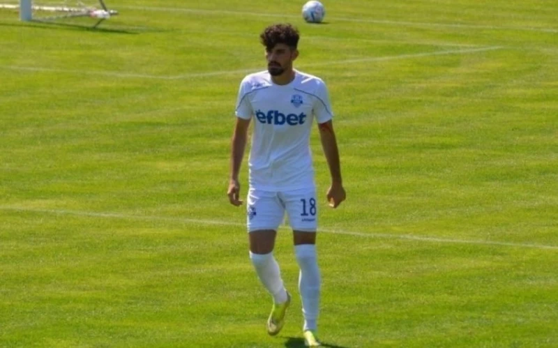 Azərbaycan millisinin futbolçusu klubunu dəyişib