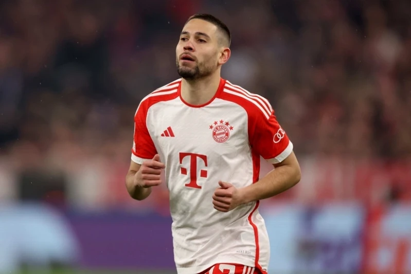 Rafael Guerreiro could move to Juventus in winter
