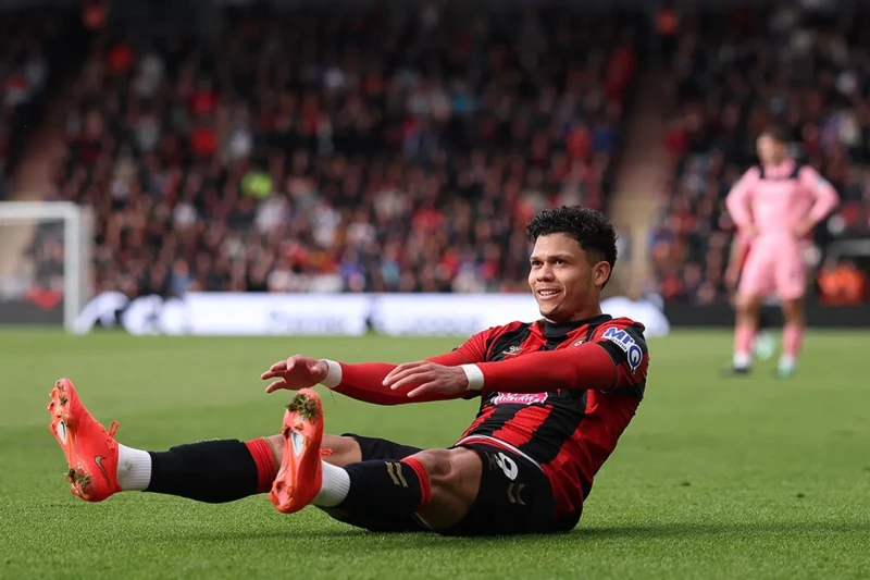Arsenal və Manchester United Evanilson üçün 65 milyon avroluq təkliflərlə rəqabət aparır